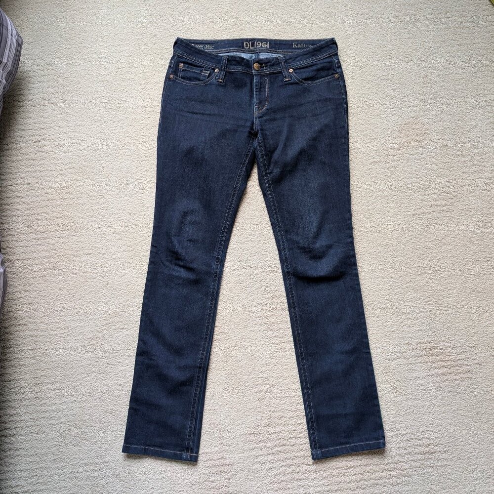 EUC DL1961 Kate Slim Straight Leg Stretch 32 x 33 Premium Denim Blue Jeans Long